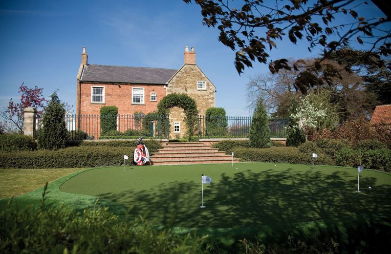 Step 1 - Putting Green & Hitting Cage